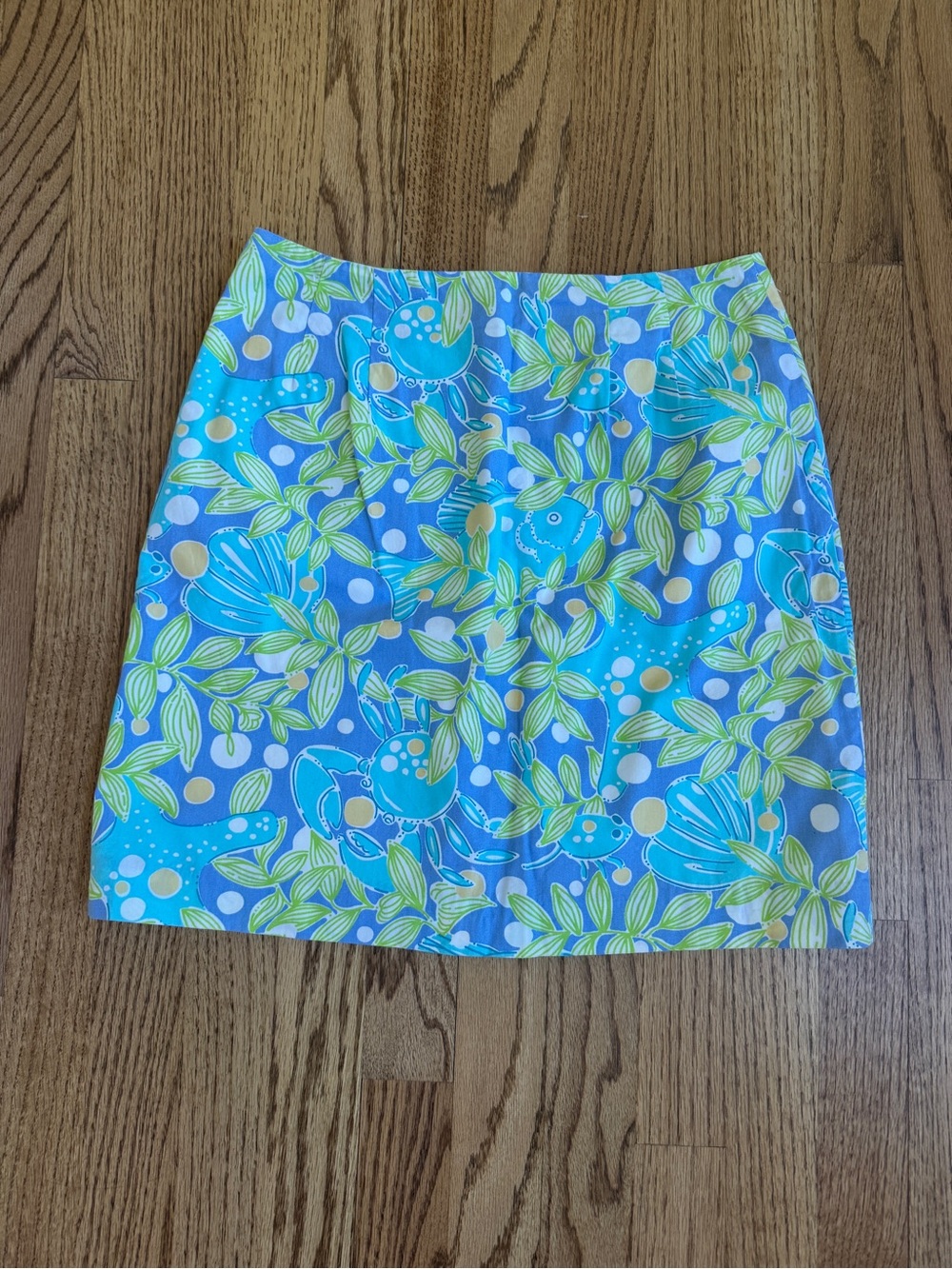 Vintage Lilly Pulitzer Mini Skirt in Sweet Blue  Crabby  print. Size 2 petite.